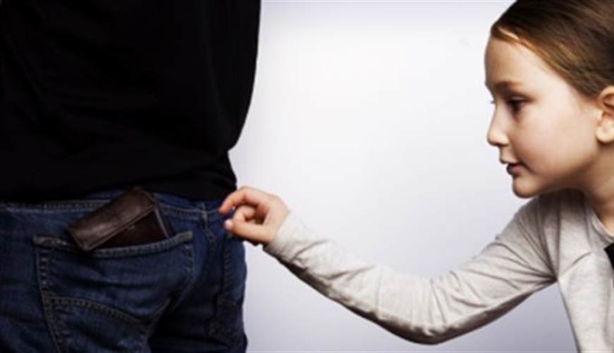 BỐ MẸ CHE GIẤU HÀNH VI PHẠM TỘI CỦA CON THÌ CÓ BỊ TRUY CỨU TRÁCH NHIỆM HÌNH SỰ KHÔNG?