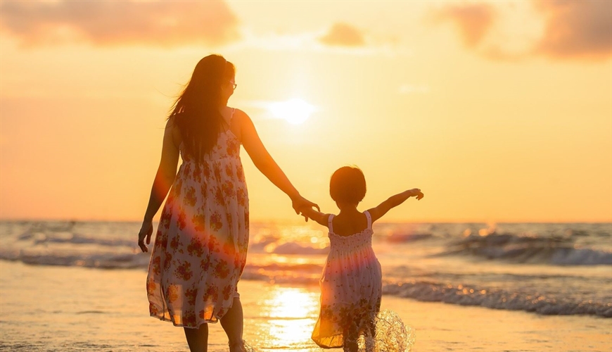 CON NGOÀI GIÁ THÚ CÓ ĐƯỢC HƯỞNG THỪA KẾ HAY KHÔNG?